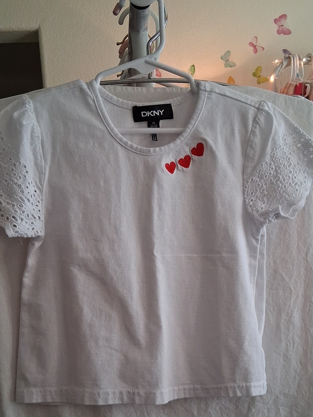 DKNY White Short Sleeve Tee with Three Red Heart Appliqués